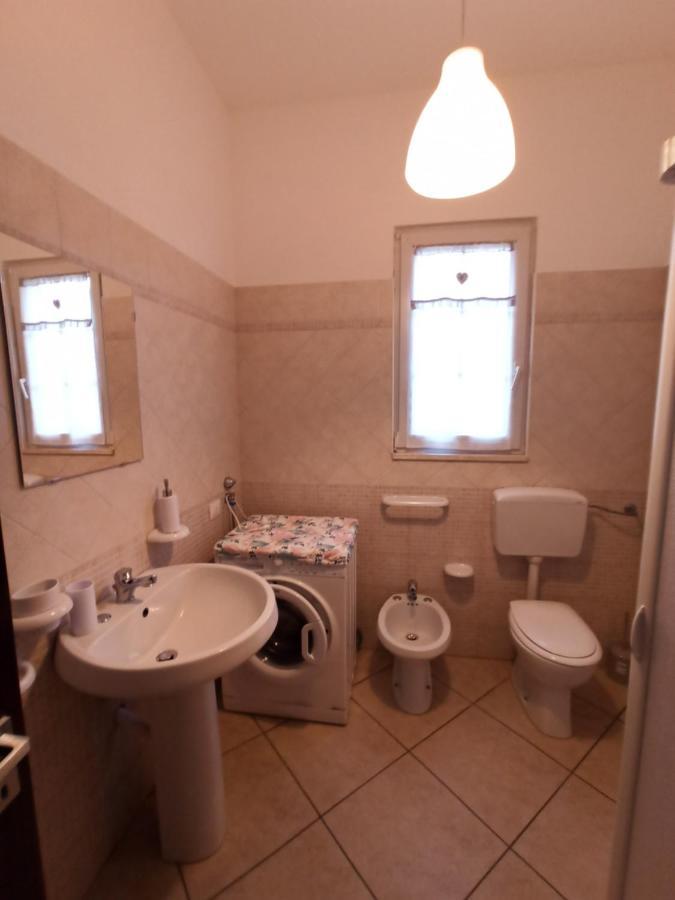 Villa Beatrice Serranova Bagian luar foto