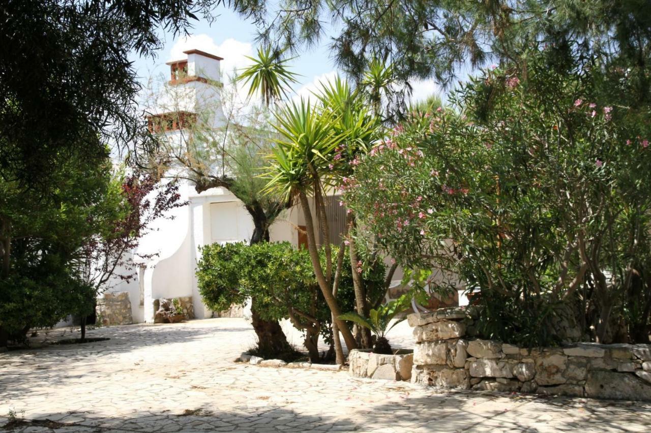 Villa Beatrice Serranova Bagian luar foto