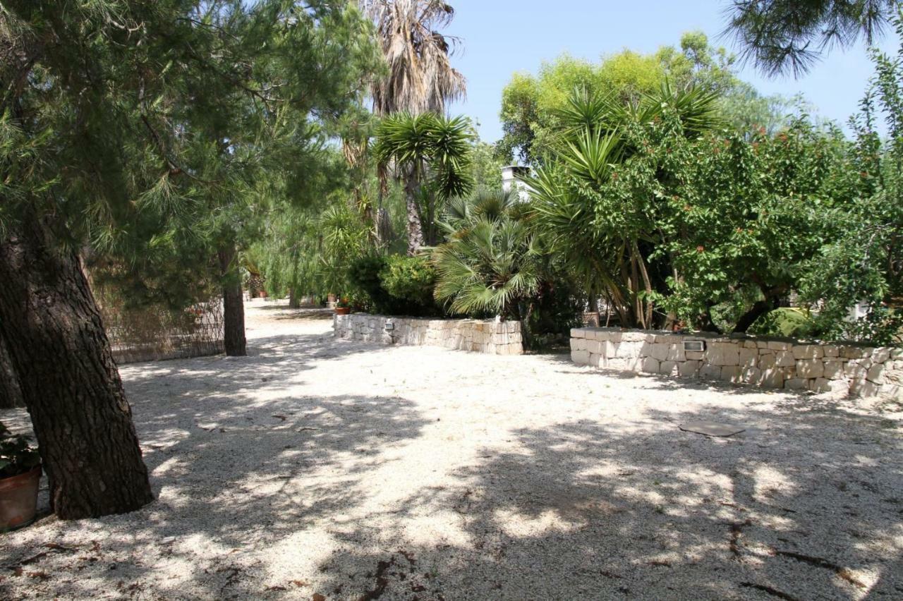 Villa Beatrice Serranova Bagian luar foto
