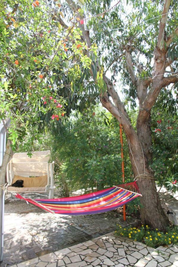 Villa Beatrice Serranova Bagian luar foto